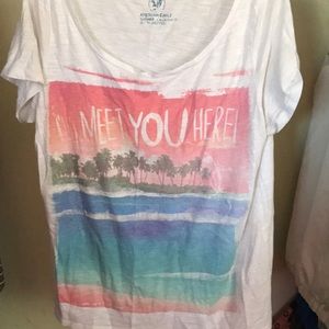 Short sleeve American Eagle shirt